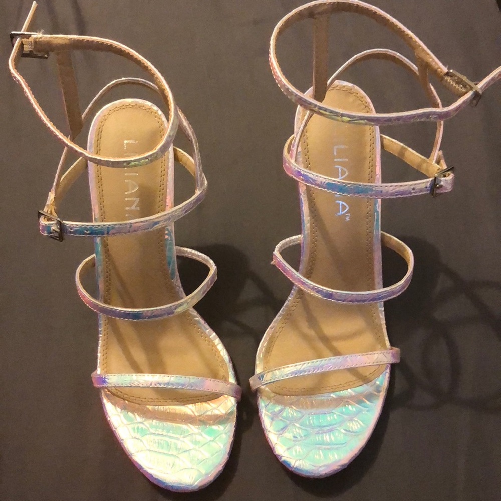 Liliana heels